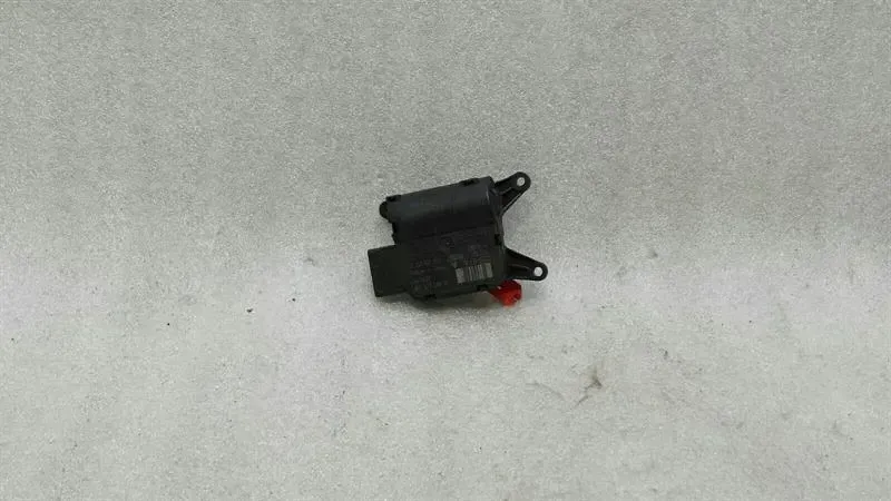 Porsche 911 (991) Porsche Boxster 987 997 911 Vent Flap Engine 997624400 Servo Motor Body type: Convertible
Fuel: Petrol