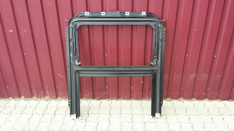 Porsche Cayenne Porsche Cayenne 957 Sunroof Frame 95556402500 Sliding Sunroof Frame Body type: SUV
Fuel: Petrol