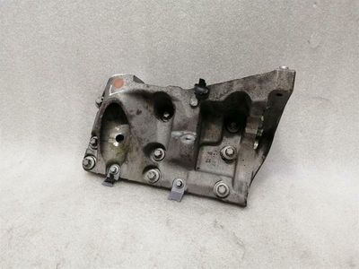 Porsche Cayenne 957 Kreisais dzinēja stiprinājums 94810201500 Dzinēja stiprinājums Kreisais 4.8 V8
