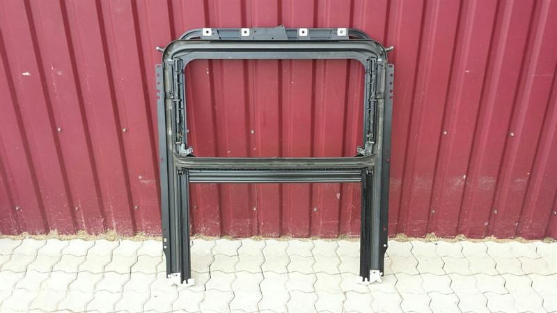 Porsche Cayenne 957 Sunroof Frame 95556402500 Sliding Sunroof Frame