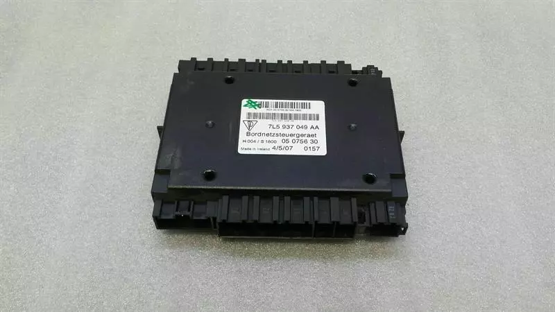Porsche Cayenne Porsche Cayenne 957 Onboard Module 7L5937049AA On-Board Power Control Unit Control Unit Body type: SUV
Fuel: Petrol