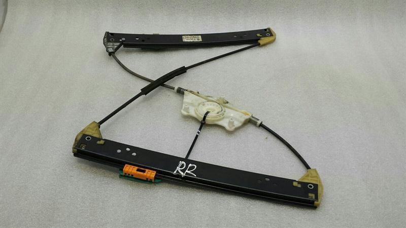 Porsche Cayenne Porsche Cayenne 957 right rear door winder 7L0839462C window regulator rear right Body type: SUV
Fuel: Petrol