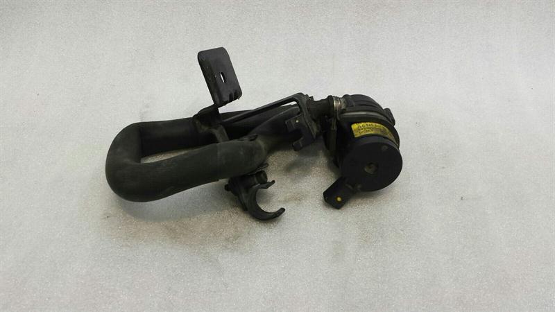 Porsche Cayenne Porsche Cayenne 957 additional cooling pump 7L0965561K coolant pump pump 4.8 Body type: SUV
Fuel: Petrol