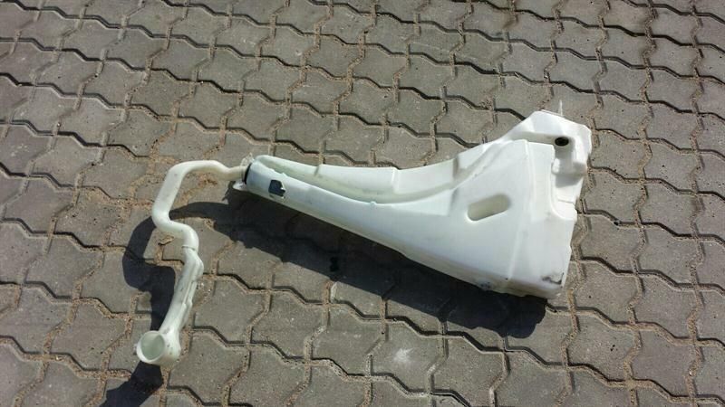 Porsche Cayenne 957 Washer Fluid Reservior 7L0955453 Wipe Water Container