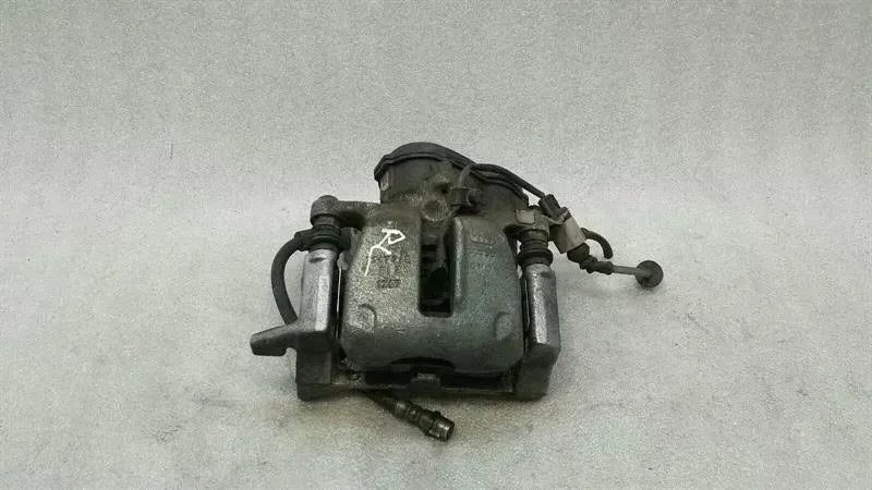 Audi A6 (C7) Audi A6 4G Left Rear Caliper 4G0615403 Brake Caliper Rear Left PBM Body type: Saloon
Fuel: Diesel