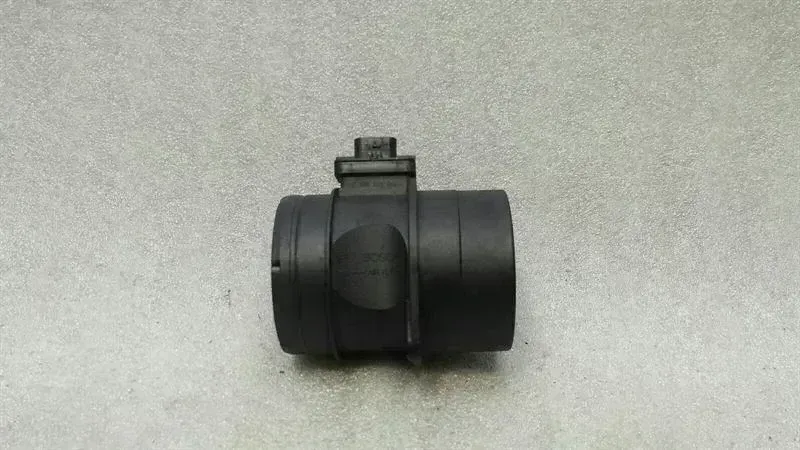 Audi A6 (C7) Audi A6 4G Air Flow Meter 03L906461A Mass Air Flow Sensor 2.0 TDI Body type: Saloon
Fuel: Diesel