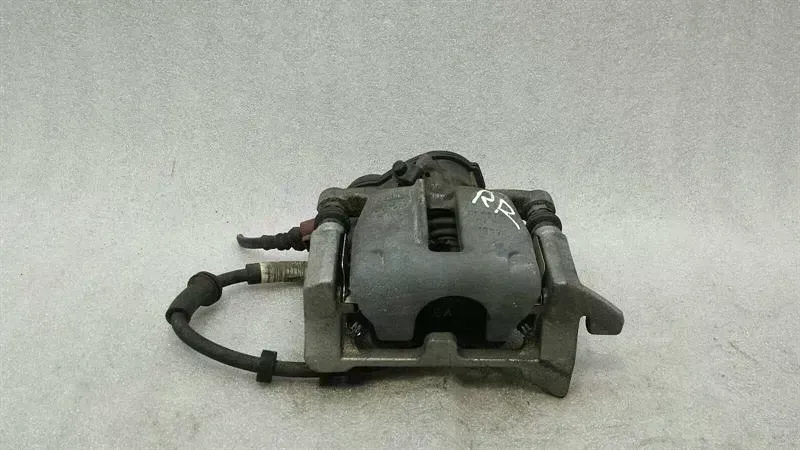 Audi A6 (C7) Audi A6 4G Right Rear Caliper 4G0615404 Brake Caliper Rear Right PBM Body type: Saloon
Fuel: Diesel