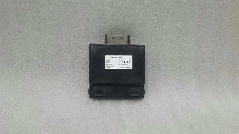 Audi A6 (C7) Audi A6 4G Voltage Converter 8K0959663F Voltage Stabiliser Body type: Saloon
Fuel: Diesel