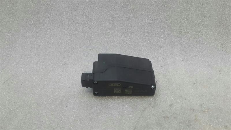 Audi A6 (C7) Audi A6 4G Steering Lock 4H0905852C Steering Column Lock Body type: Saloon
Fuel: Diesel