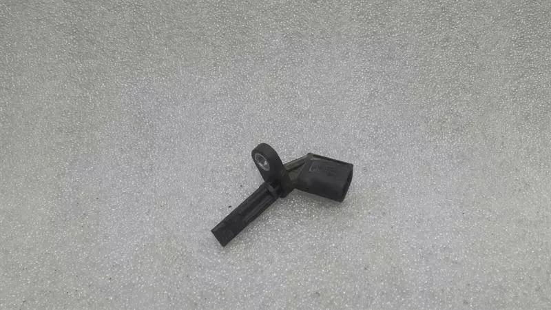 Audi A6 (C7) Audi A6 4G A.B.S Sensor 4E0927804F ABS Sensor Body type: Saloon
Fuel: Diesel
