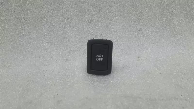 Audi A6 (C7) Audi A6 4G A7 alarm switch 4H09622109 alarm button switch Body type: Saloon
Fuel: Diesel
