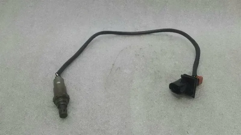 Audi A6 (C7) Audi A6 4G HO2S Sensor 8W0906265D HO2S Body type: Saloon
Fuel: Diesel