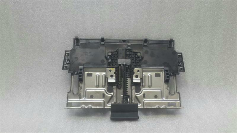 Audi A6 (C7) Audi A6 4G Front Right Seat Adjustment 8K0881057 Seat Front Right Support SLine Body type: Saloon
Fuel: Diesel