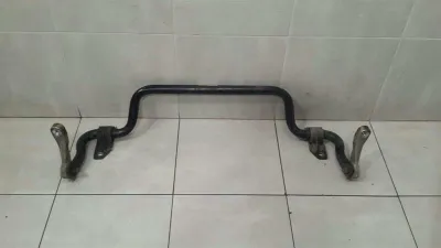 Mercedes W205 Stabilizators Priekšējais A2053230465 Priekšējais stabilizators