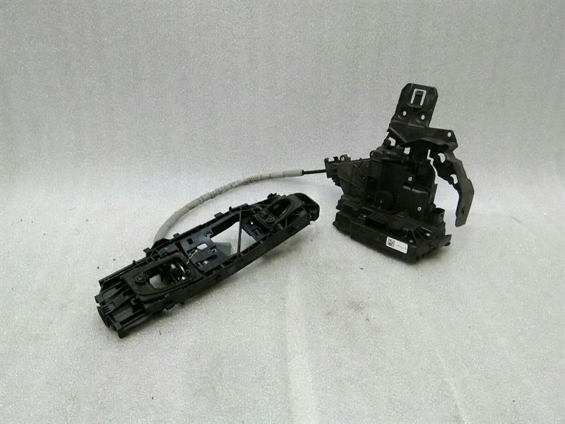 Mercedes C Class W205 rear left door lock A0997309500 door lock rear left