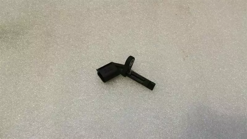 Audi A6 (C7) Audi A6 4G Front A.B.S Sensor 4E0927803F ABS Sensor Front Body type: Saloon
Fuel: Diesel