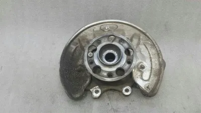 Mercedes C Class W205 Right Rear Hub A2053500241 Wheel Bearing Housing Rear Right