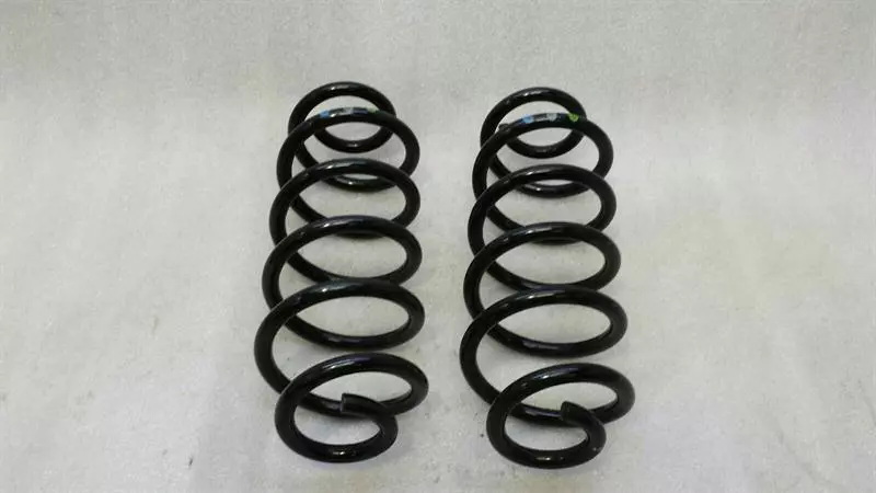 Audi A6 (C7) Audi A6 4G coil spring rear suspension spring rear S Line Body type: Saloon
Fuel: Diesel