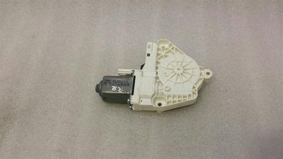 Silnik podnośnika szyby drzwi RRH Audi A6 4G 8K0959812A silnik podnośnika szyby tylnej prawej