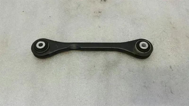 Audi A6 (C7) Audi A6 4G right rear wishbone 8K0501529L rear right wishbone Body type: Saloon
Fuel: Diesel