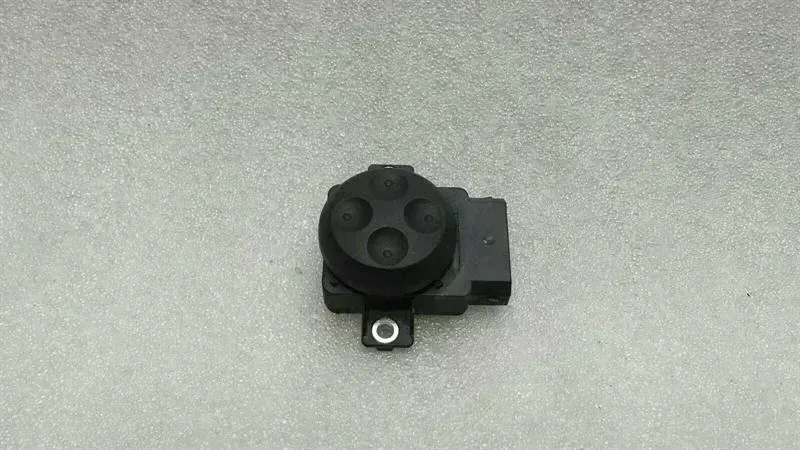 Audi A6 (C7) Audi A6 4G right seat lumbar switch 8E0959777B seat right switch Body type: Saloon
Fuel: Diesel