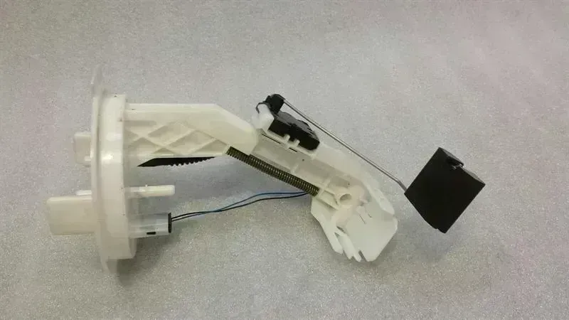 Mercedes-Benz A (W169) Mercedes E Class W207 Level Sensor A2044700694 Fuel Level Sensor OM642