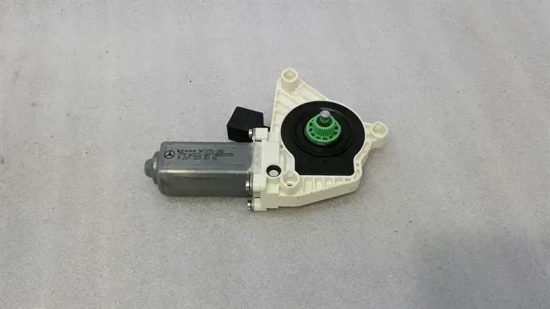 Mercedes-Benz A (W169) Mercedes E Class W207 Left Door Window Motor A2078200342 Window Regulator Motor Left