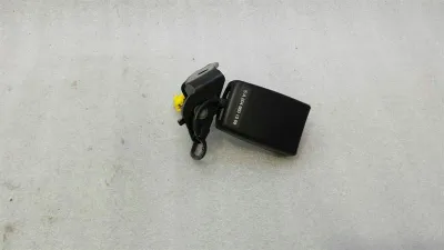 Пряжка ремня Mercedes E-класса W207 правая A2048601069