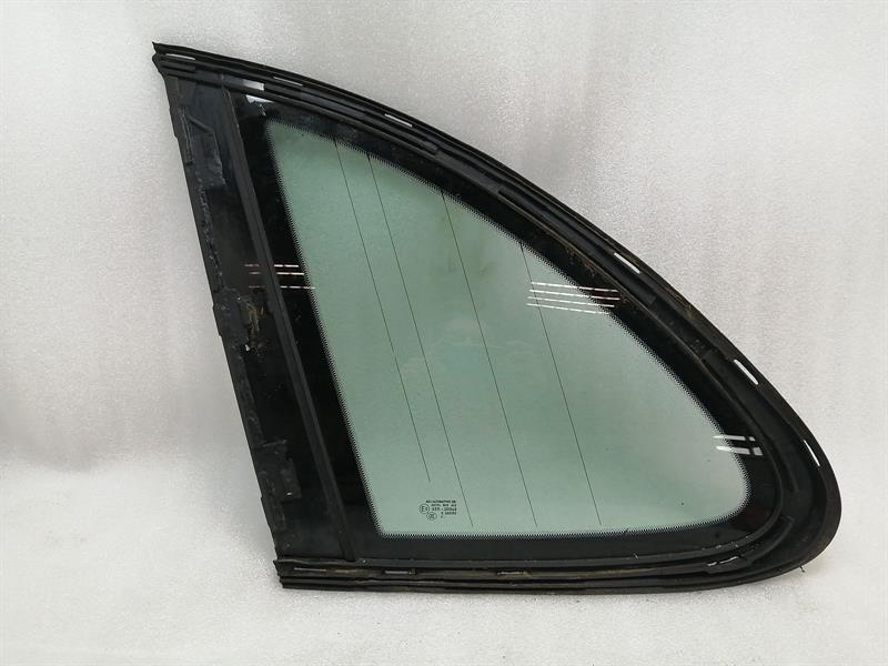 Porsche Cayenne Porsche Cayenne 958 92A Left Rear Quarter Glass 95854411178 Door Glass 1/4 Rear Body type: SUV
Fuel: Diesel