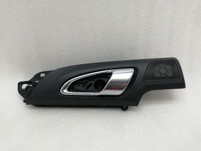 Porsche Cayenne 958 92a Aizmugurējo kreiso durvju iekšējais rokturis 7P5837019E Iekšējo durvju rokturis