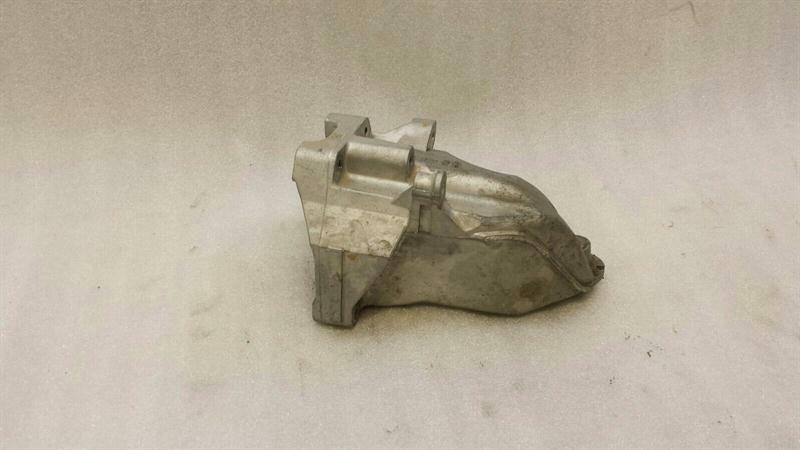 Mercedes-Benz A (W176) Mercedes C Class W205 Right Engine Mount A6512234204 Engine Mount Right OM651 Body type: Estate
Fuel: Diesel