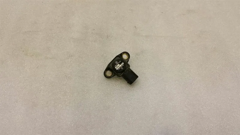Mercedes C Class W205 Pressure Sensor A0101537228 Pressure Sensor M651