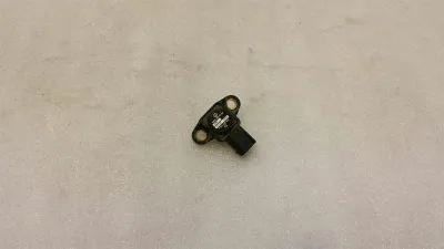 Mercedes C Class W205 Pressure Sensor A0101537228 Pressure Sensor M651