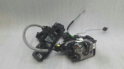 Mercedes C Klasa W205 Zamek tylnych prawych drzwi A0997309600 Zamek tylnych drzwi RE W213