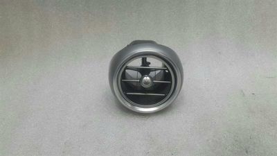 Mercedes C Class W205 RHD kreisā gaisa ventilācijas atvere A2058304400 labās puses stūre C250