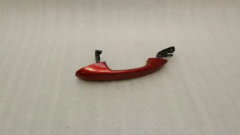 Mercedes-Benz A (W176) Mercedes C Class W205 Front Left Door Handle A0997601559 Door Handle Front Left L Body type: Estate
Fuel: Diesel