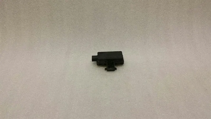 Mercedes C Class W205 Tyre Pressure Sensor A0009001105 Tyre Pressure Sensor