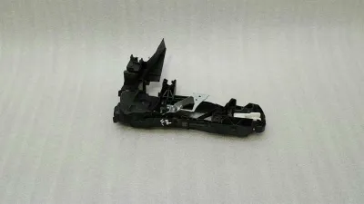Mercedes C Klasa W205 FRH Uchwyt klamki drzwi A0997604500 Uchwyt klamki drzwi przód