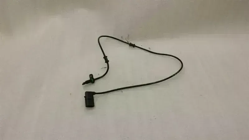 Mercedes-Benz A (W176) Mercedes C Class W205 A.B.S Sensor A2059058503 ABS Sensor Rear Body type: Estate
Fuel: Diesel
