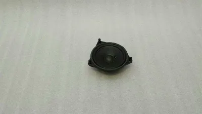 Mercedes C Klass W205 W222 W217 Högtalare A2228200202 Högtalare