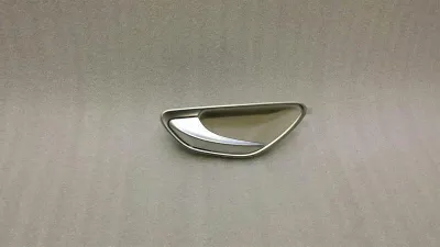 Mercedes C Class W205 RLH вътрешна дръжка на вратата A2057600300 вътрешна дръжка на врата задна LI