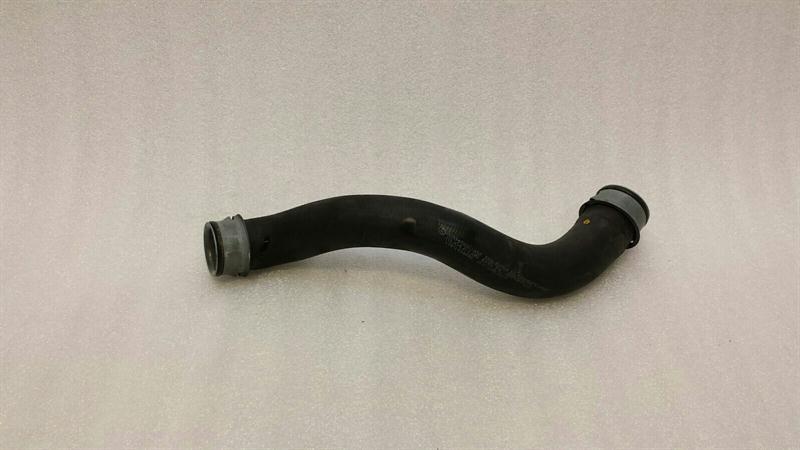 Mercedes-Benz CLS (C218) Mercedes CLS W218 Cooling Pipe A2045011582 Cooling Water Hose Hose OM651 Body type: Estate
Fuel: Diesel