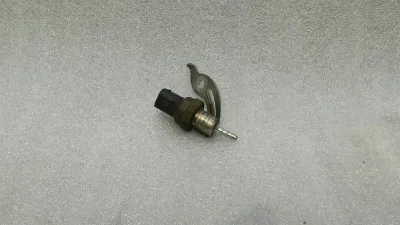 Mercedes CLS W218 degvielas sensors A6510703981 degvielas padeves līnijas sensors OM651