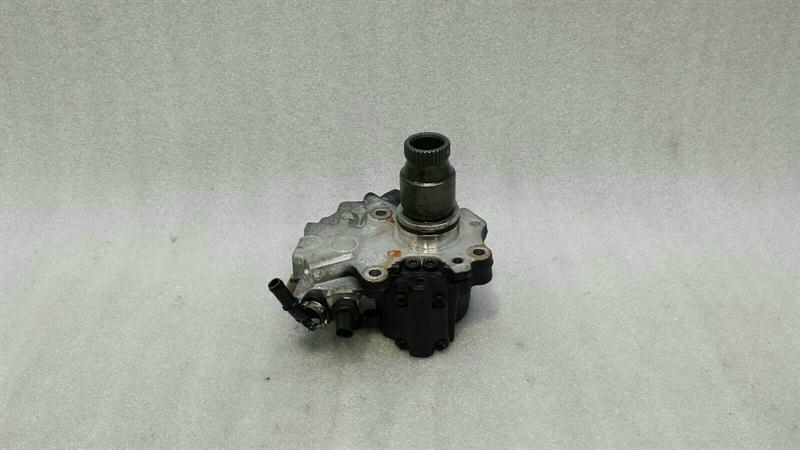 Mercedes-Benz CLS (C218) Mercedes CLS W218 Fuel Pump Mechanical A6510702601 Fuel Pump OM651 Body type: Estate
Fuel: Diesel