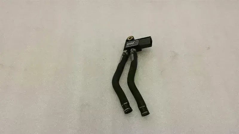 Mercedes-Benz A (W176) MERCEDES CLS W218 W222 W166 MAP SENSOR A6429050200 EXHAUST PRESSURE SENSOR Body type: Estate
Fuel: Diesel