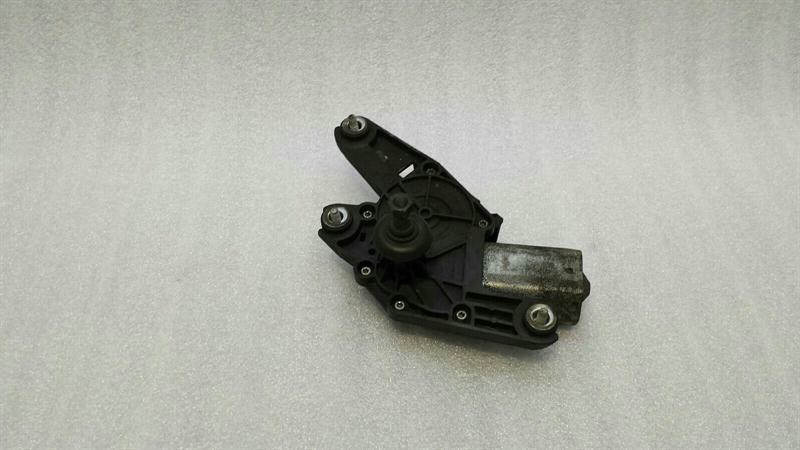 Mercedes-Benz CLS (C218) Mercedes CLS W218 Rear Wiper Motor A2188200041 Wiper Motor Rear Body type: Estate
Fuel: Diesel
