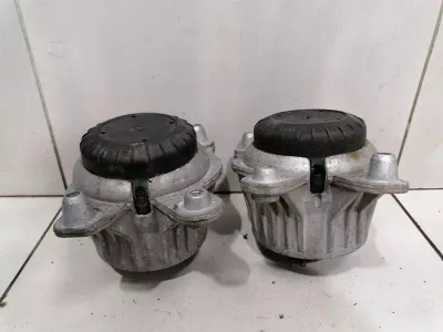 Kit de support moteur pour Mercedes Classe C W205 A2052406717