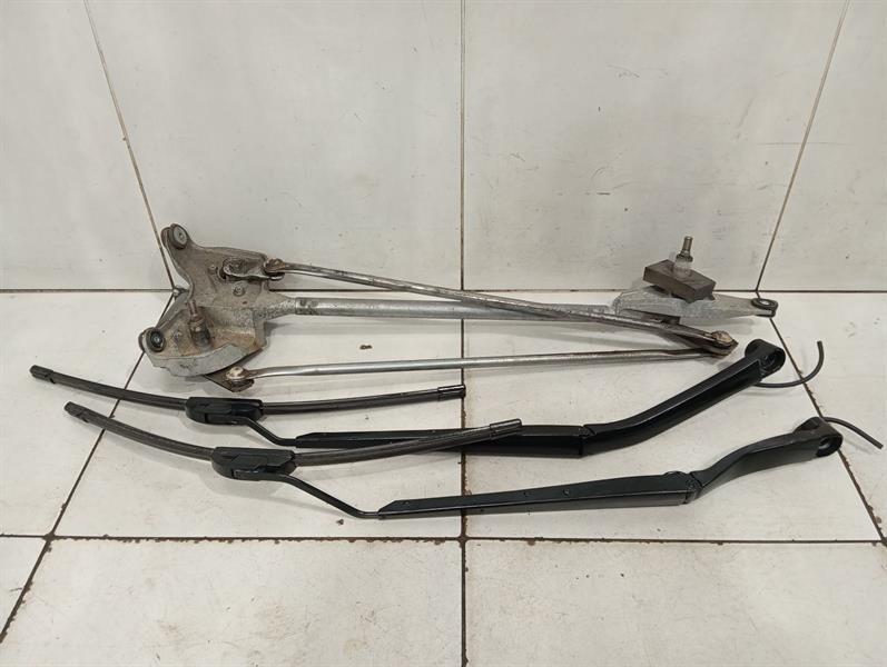 Chevrolet Corvette (C6) Chevrolet Corvette C6 Z06 LS7 Front Wiper Linkage 25820788 Wiper Motor Front Body type: Coupe
Fuel: Petrol