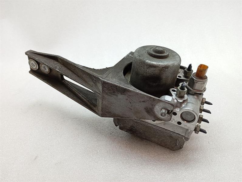 Chevrolet Corvette (C6) Chevrolet Corvette C6 Z06 LS7 A.B.S Pump 15858644 ABS Pump HYDRAULIC BLOCK Body type: Coupe
Fuel: Petrol