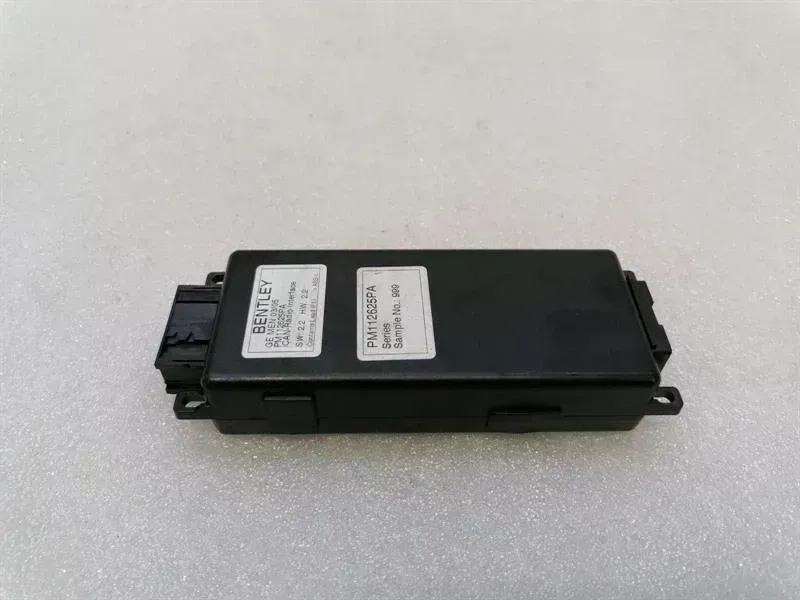 Bentley Arnage BENTLEY ARNAGE T iCAN Radio Interface Module PM112625PA Control Unit Body type: Saloon
Fuel: Petrol